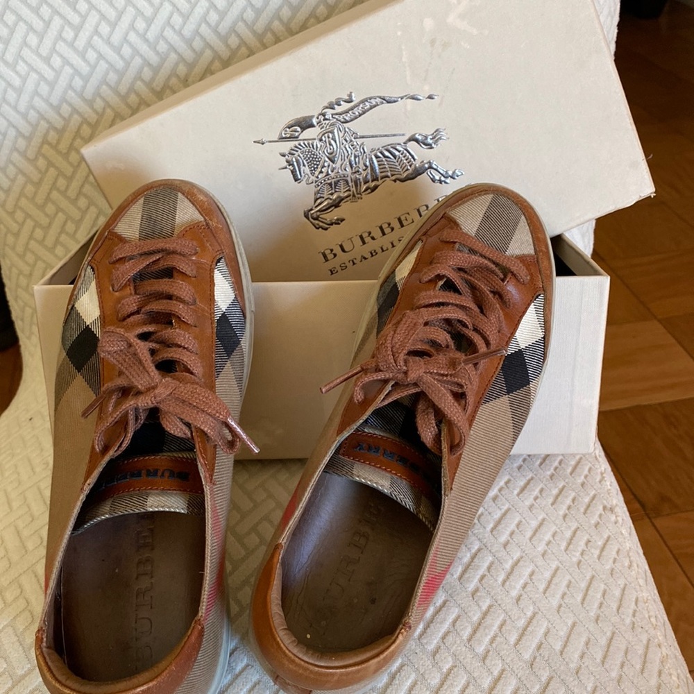 Burberry sneakers